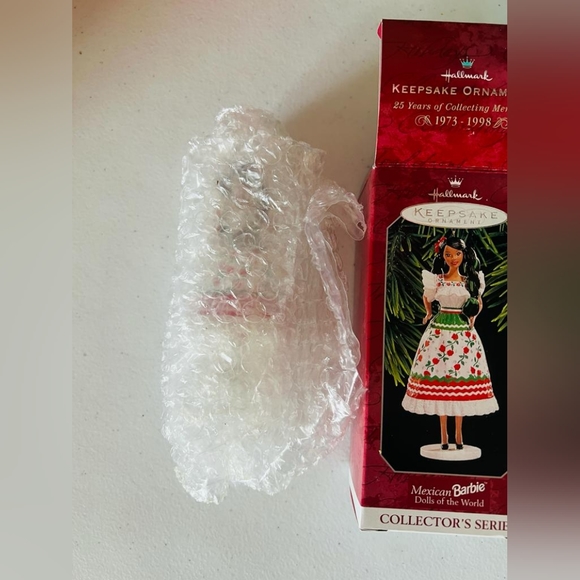 Mexican barbie dolls of the world ornament hallmark ornament - Picture 4 of 4